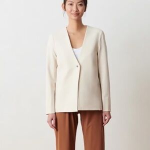 ADAY Strategy Blazer XS oat cream boxy jacket snap career Stretch Office neutral